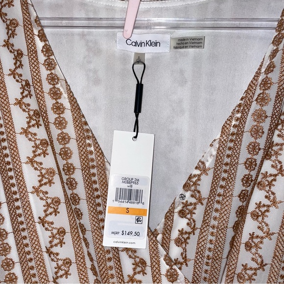 Elegant Beige Patterned Dress - Picture 5 of 8